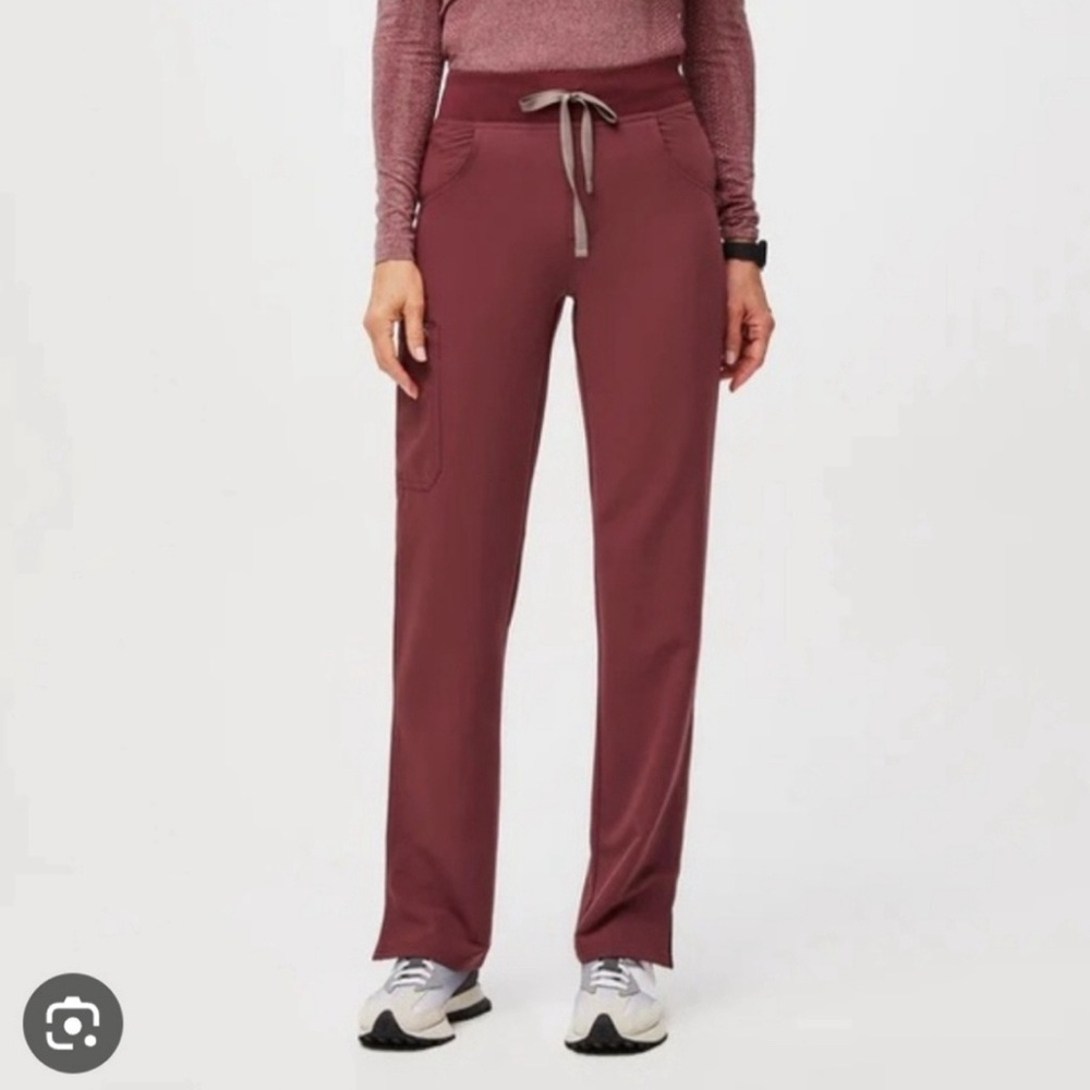 Women’s Kade Cargo Figs Scrub Pants